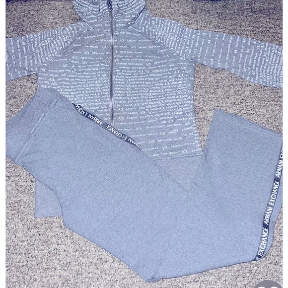 Armani exchange logo set - Picture 3 of 12